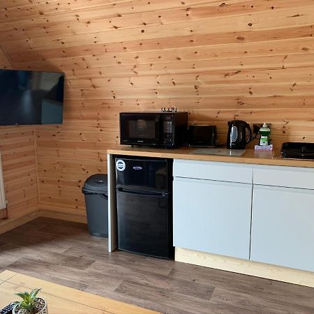 Pond View Pod 3 With Private Hot Tub -Fife - Loch Leven - Lomond Hills Kelty Exterior foto